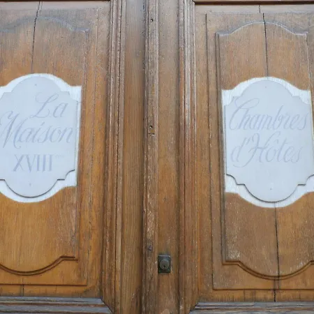 La Maison Xviiie Bed & Breakfast *